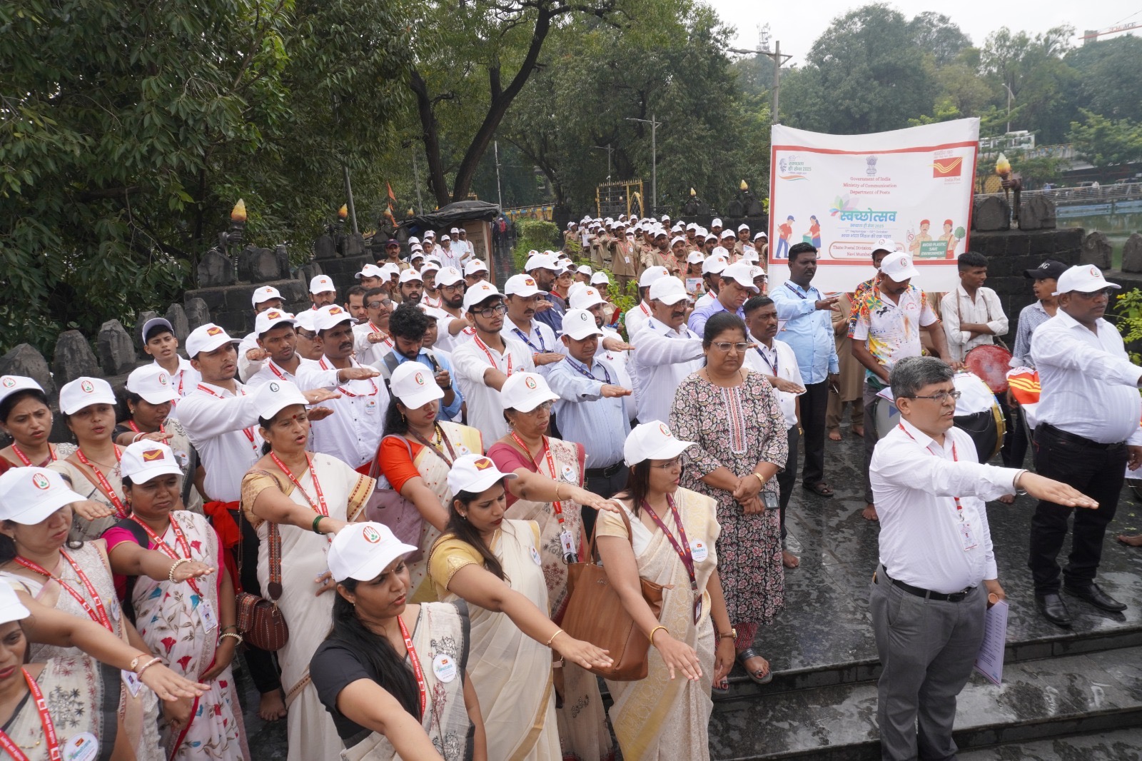 ठाणे पोस्टल विभागाच्या वतीने आणि ठाणे महानगरपालिकेच्या  सहकार्याने “स्वच्छोत्सव” अभियानांतर्गत “स्वच्छता रॅली” चे आयोजन