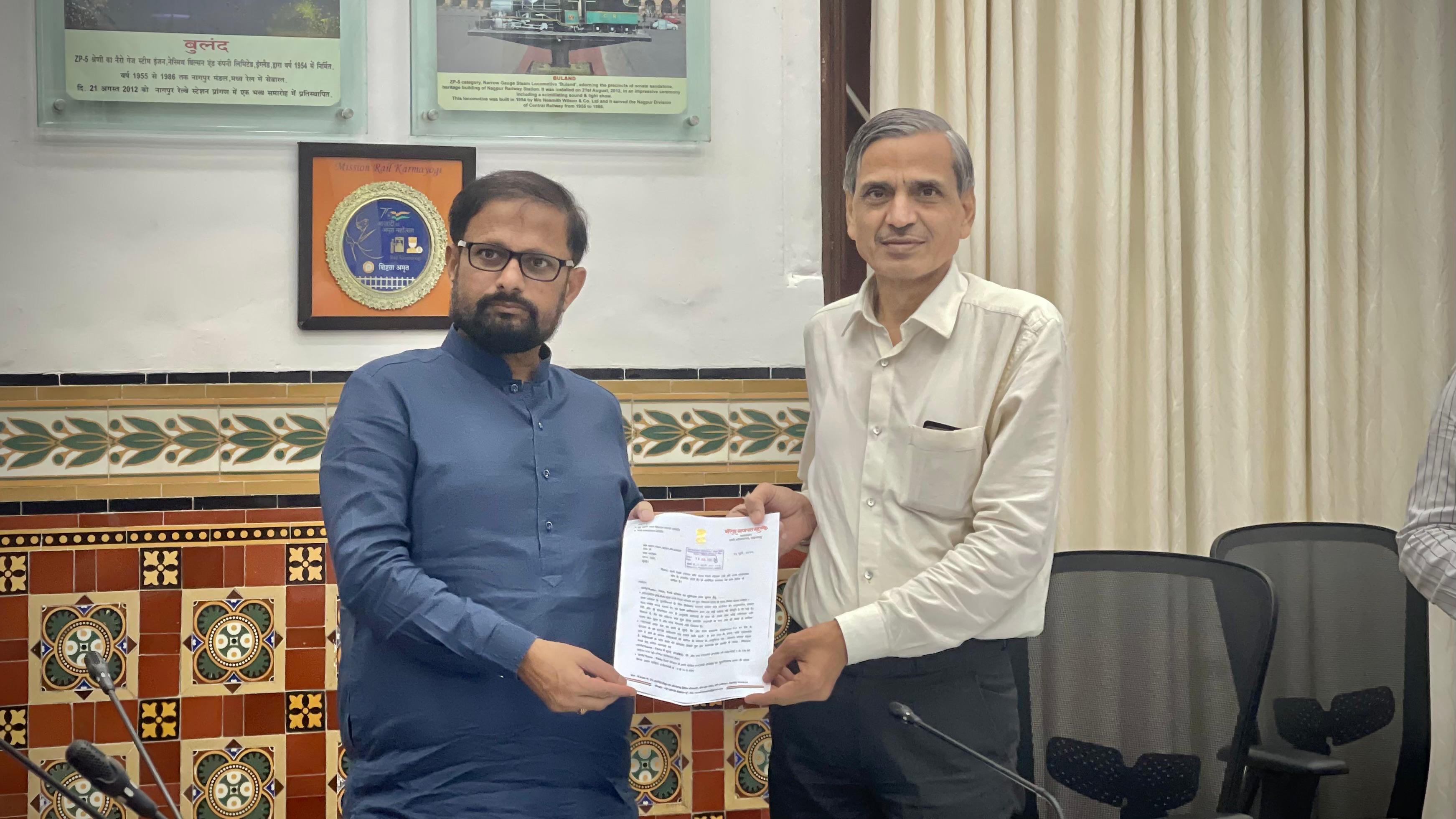 ठाणे लोकसभा मतदारसंघातील रेल्वे स्थानकांवरील विकासकामे तात्काळ पूर्ण करा, अन्यथा जनआंदोलन - खासदार नरेश म्हस्के